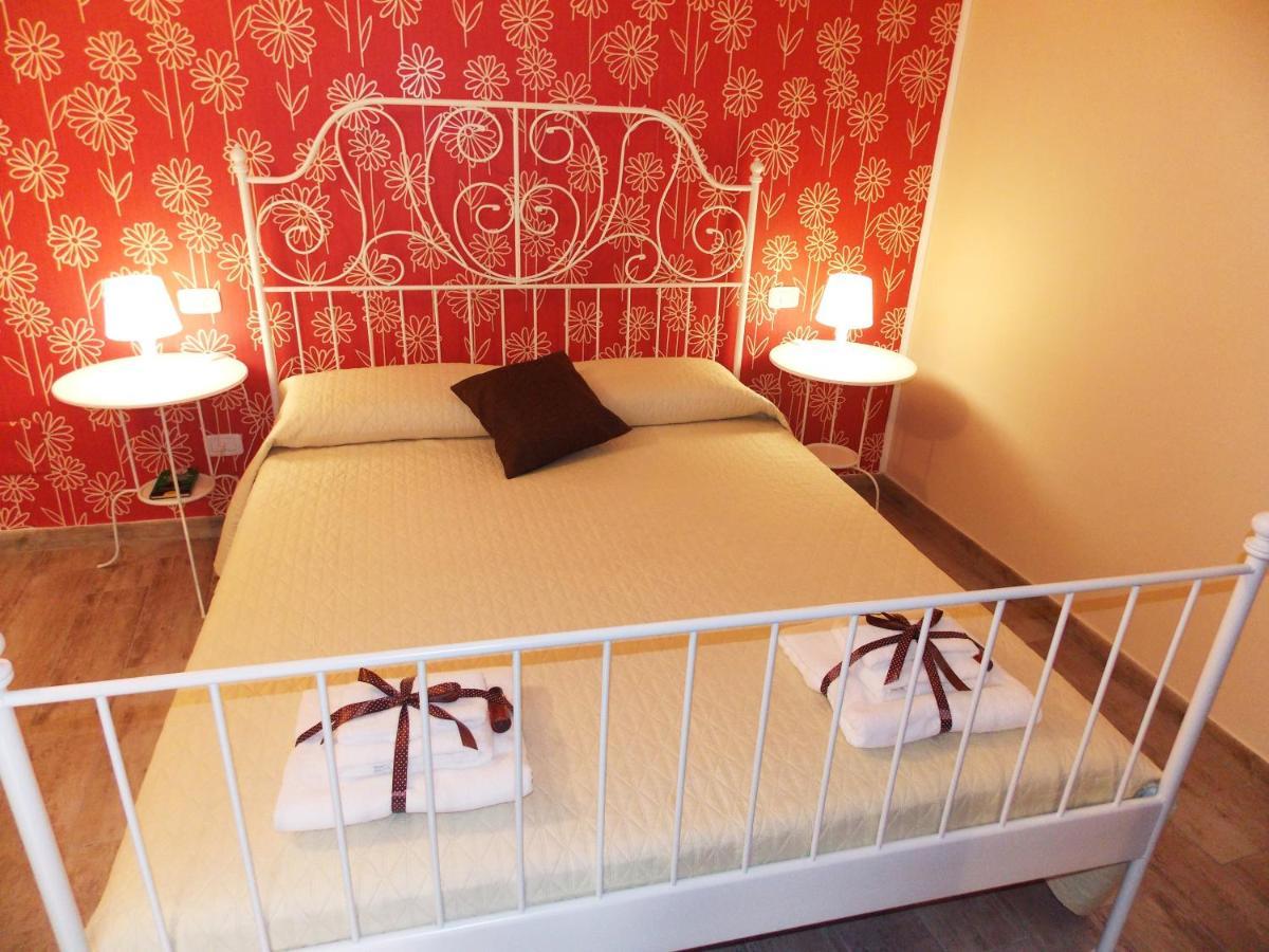Il Vicoletto Bed & Breakfast Frascineto Exterior photo